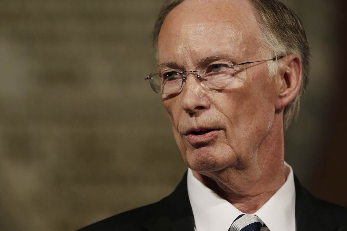 Watch Robert Bentley S Entire Resignation Speech