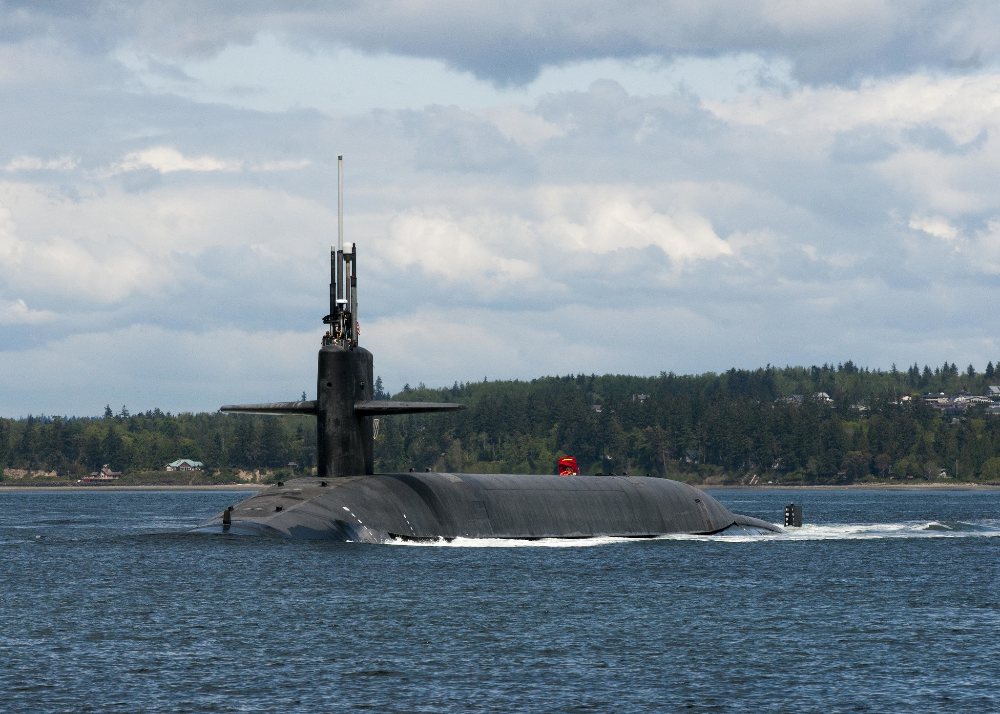 Alabama’s namesake ship, USS Alabama, transits the Hood Canal