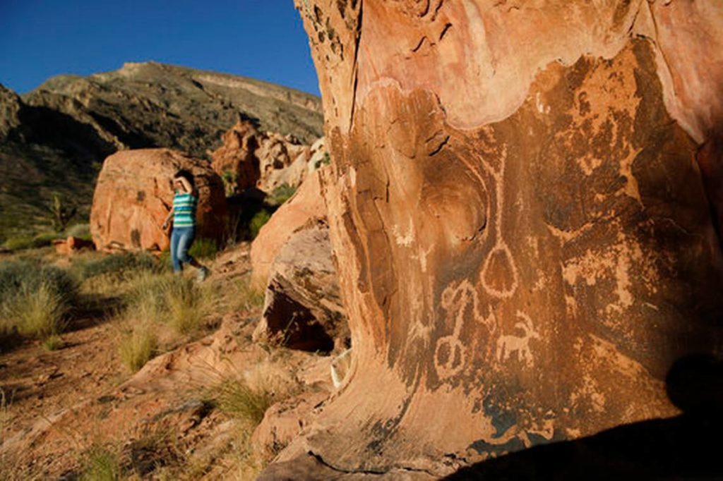 Interior_National_Monuments_07244