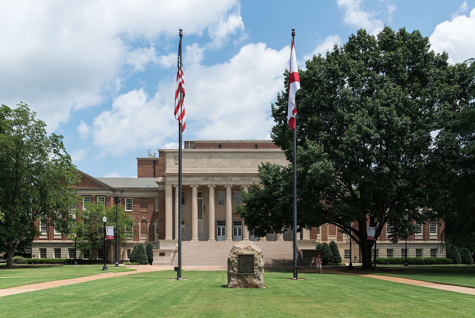 University Of Alabama Move Confederate Plaques Study Building Names